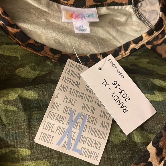 Lularoe Randy XL - Picture 2 of 2